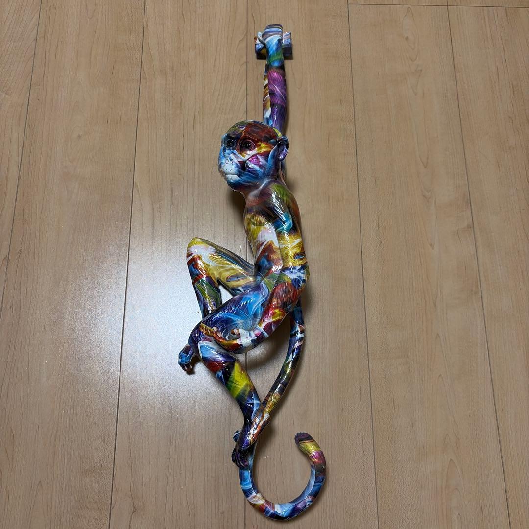 お猿のかけるタイプの置物