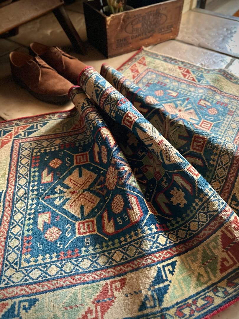 トライバルラグ　ヴィンテージラグ　コーカサス　カザック絨毯　プリミティブアート