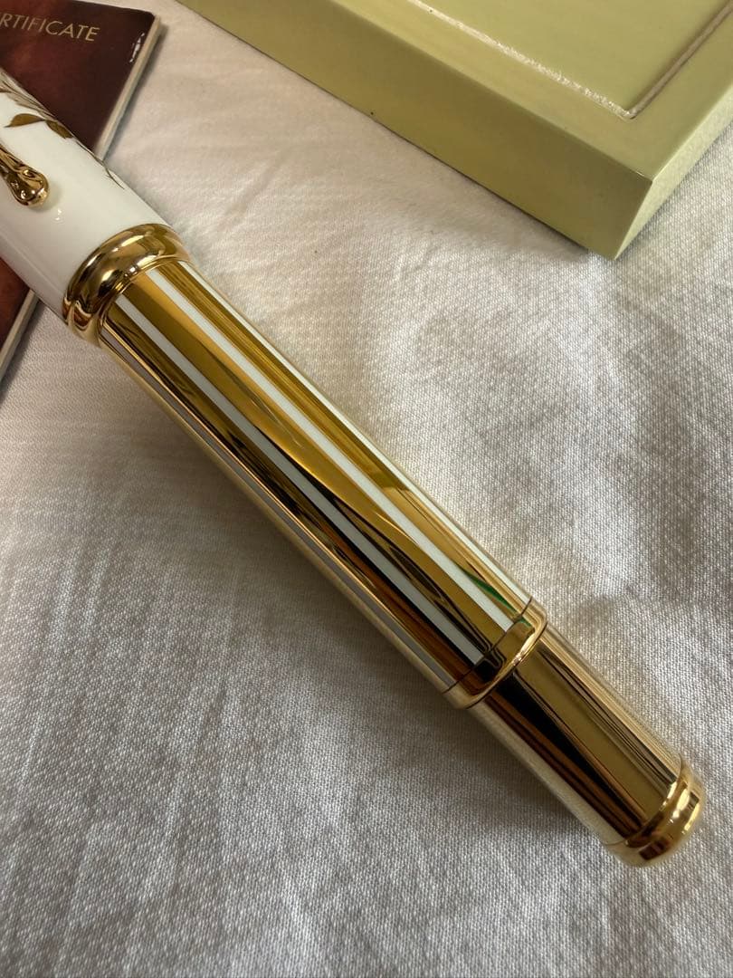 モンブラン万年筆特別限定品、ポンバドゥール侯爵夫人4810