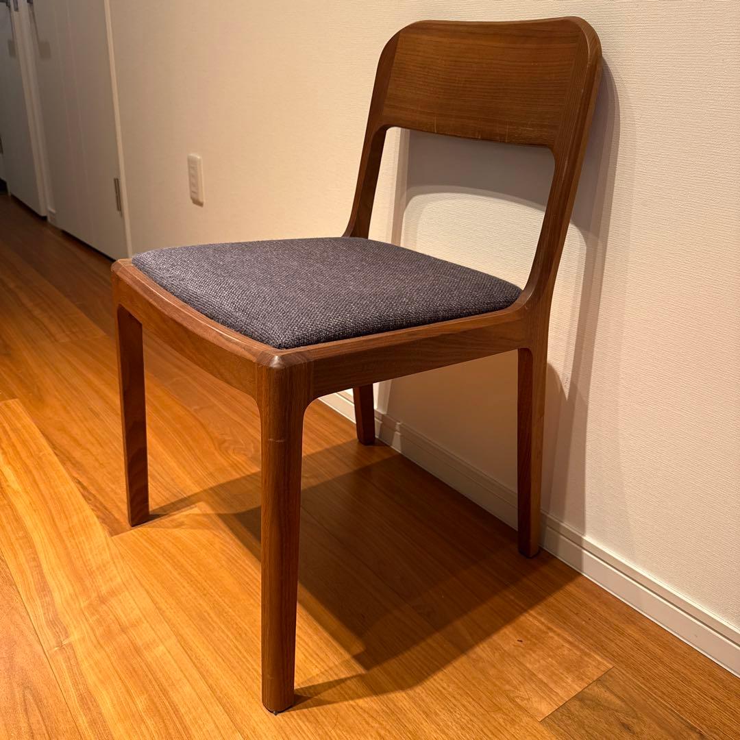 エスティック　フォルマックス（formax） ダイニングチェア二脚セット