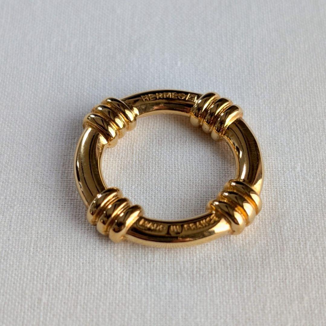 【美品】Hermes エルメス スカーフリング 《ブーエ》 GP