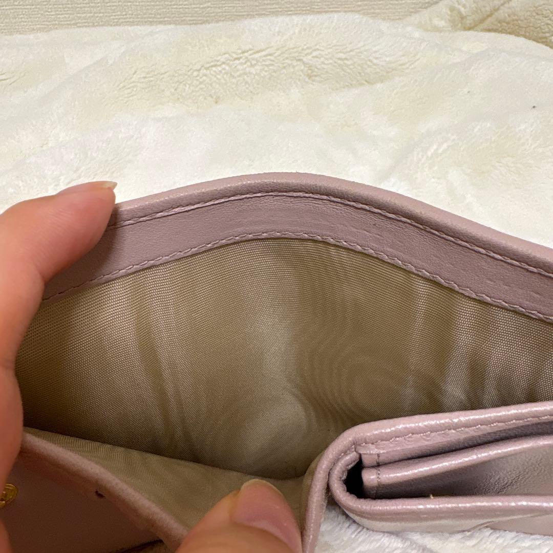 miumiu マテラッセ 二つ折り財布 コンパクト ピンクベージュ　付属品完備