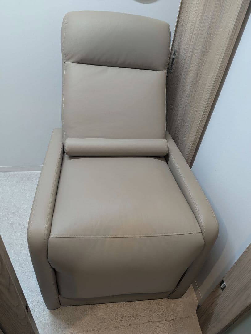 【GANA】電動リクライニングチェア マツエク　エステ　ネイル