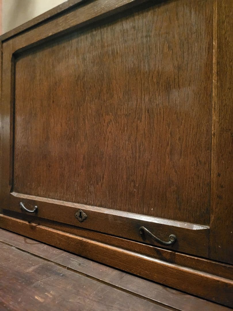 スライド扉　引き出し　7杯　ネームプレート　棚　書類ケース　収納棚　ヴィンテージ