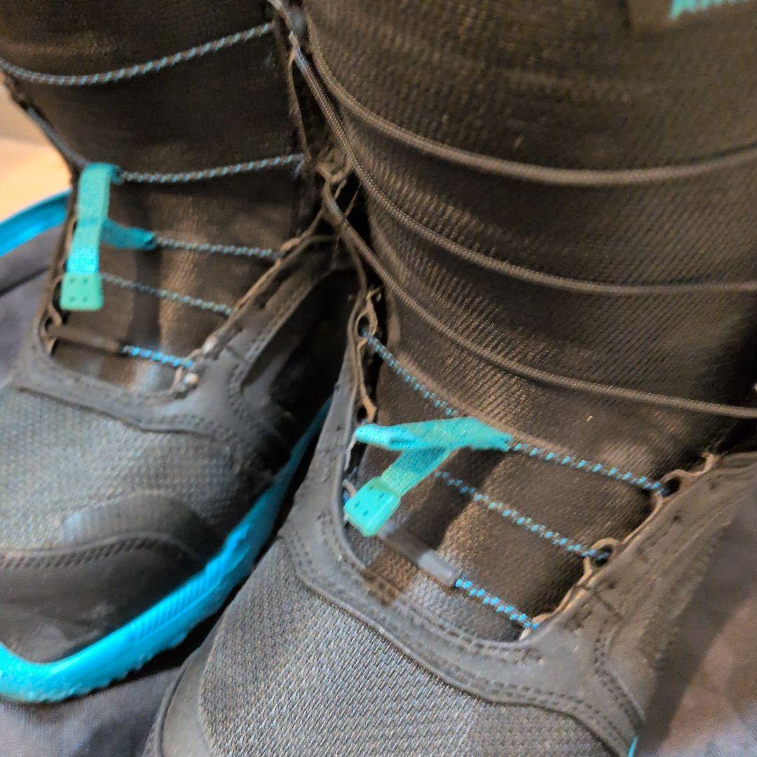 スノーボードブーツ(男性用) 黒と青