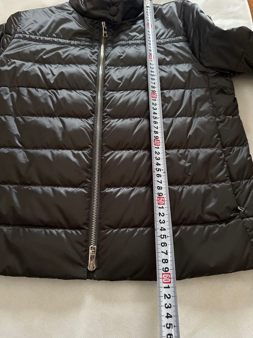 プラダ　ダウンジャケット　ダークグレー