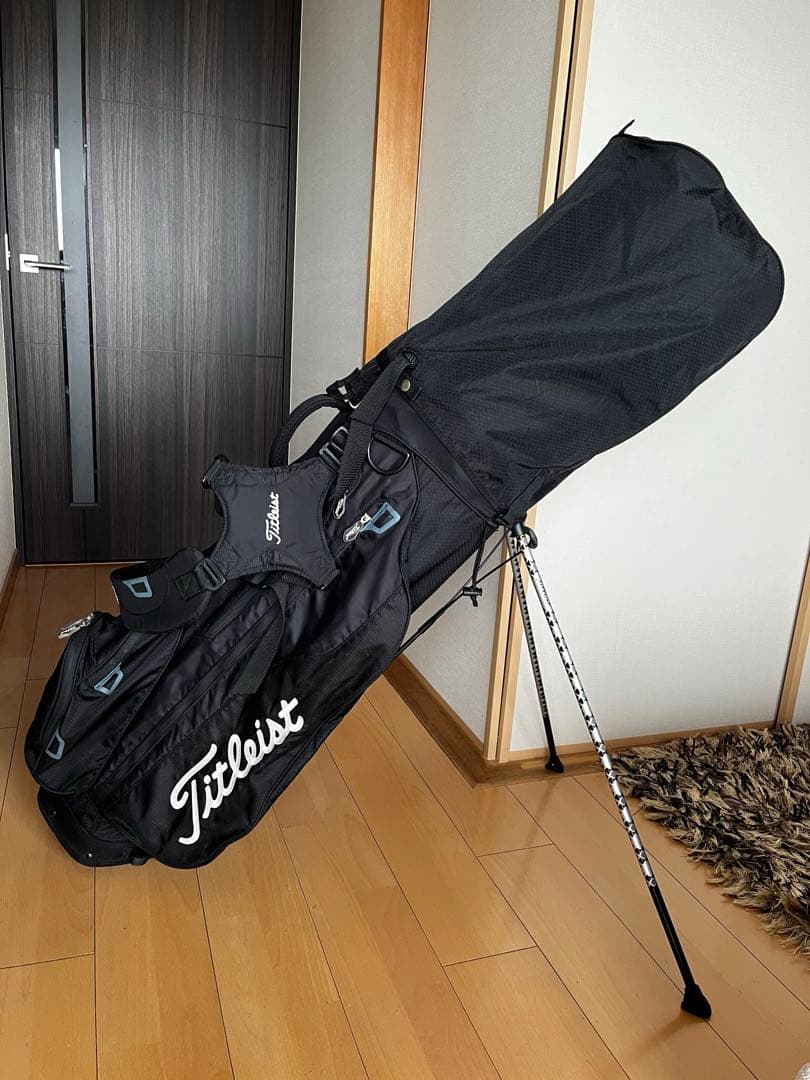 良品Titleistタイトリスト スタンド式キャディバッグ 軽量　９型　ブラック