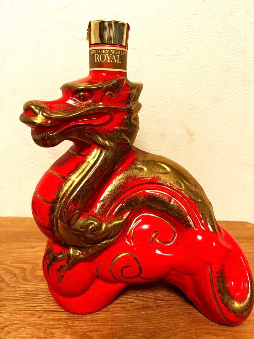 【未開栓】 サントリー ローヤル 15年 干支ボトル 辰 600ml