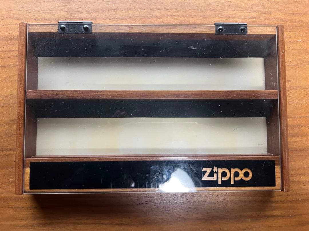 ZIPPO コレクションケース　ロゴ入り