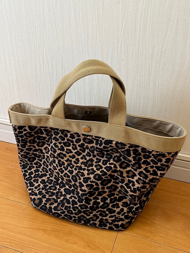 エルベシャプリエ パンサーブラン×ゴールド