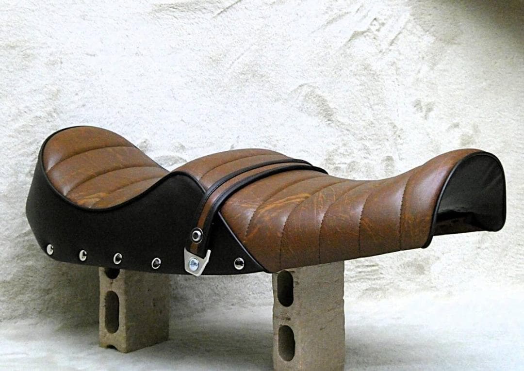 旧CB400F 新アンコ 茶ボタン　タックロールシート/チョビ三 あんこ抜き