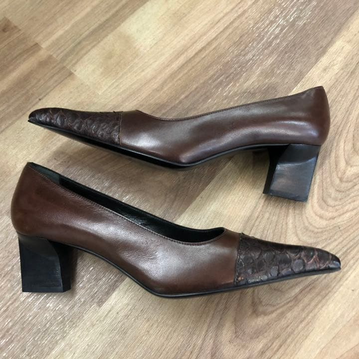 mikke 伊製パンプス ブラウンパイソンコンビサイズ23.5cm