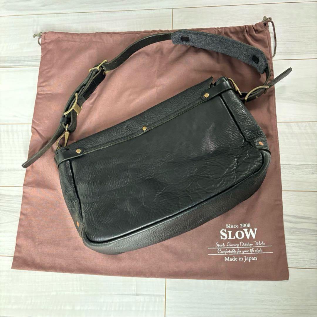 SLOW ショルダーバッグ メッセンジャーバッグ　レザーバッグ　本革　ブラック
