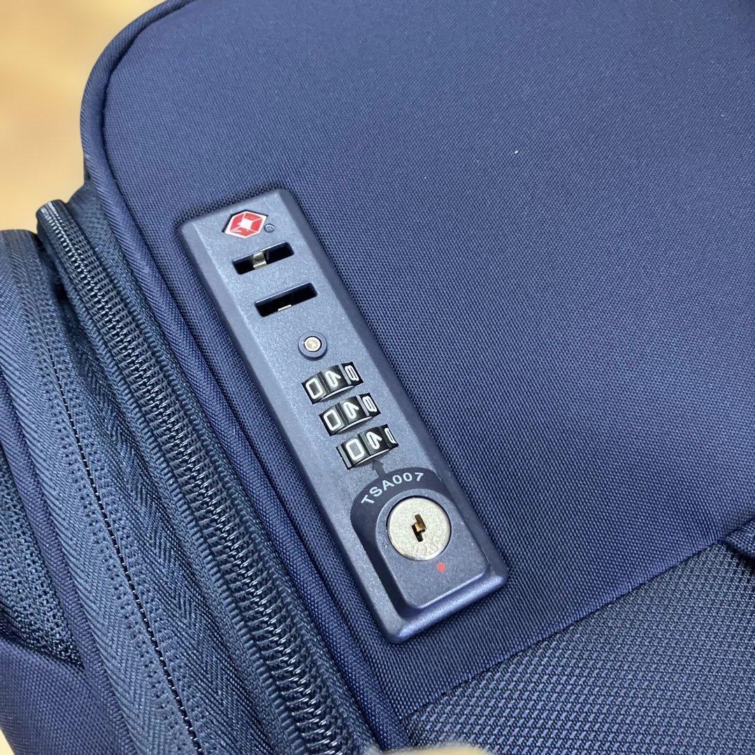 サムソナイト ソフトキャリー ビーライト4 Sサイズ