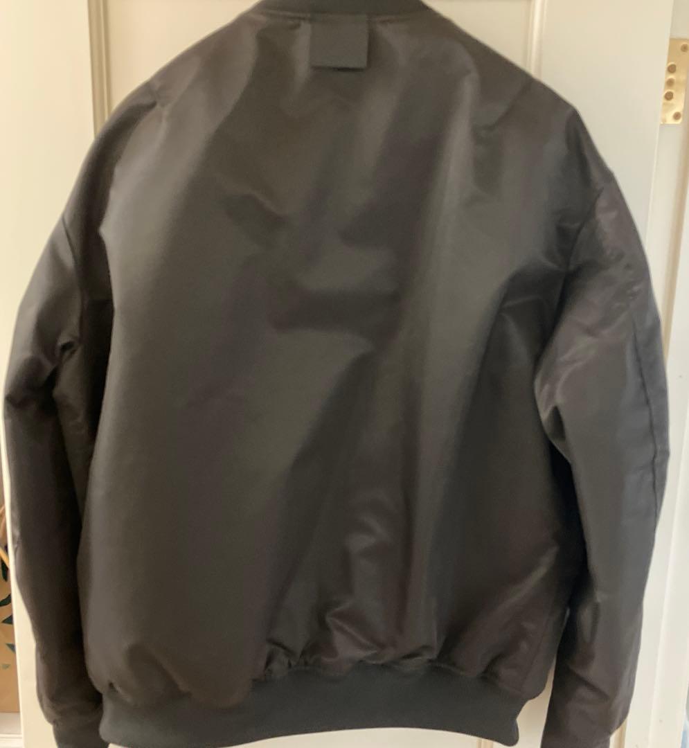 【完売サイズ】ユニクロハイブリッドダウンオーバーサイズMA-1 GRAY XL