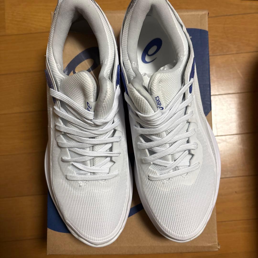 ASICS バスケットボールシューズ