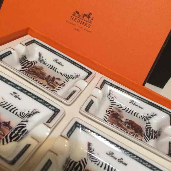 希少 エルメス 灰皿 4セット 箱付き