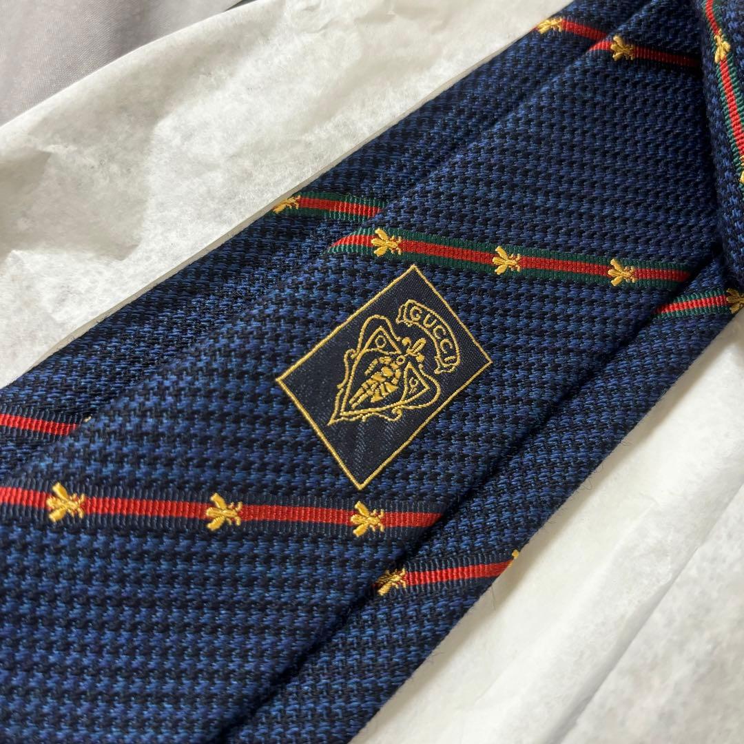 GUCCI グッチ　ネクタイ　ゴールドビーストライプ