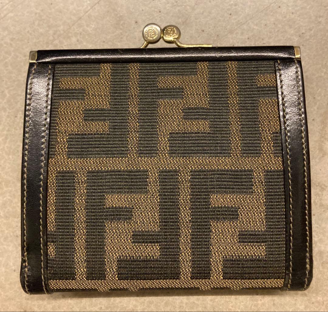 美品　FENDI フェンディ　財布　三つ折り　がま口　ズッカ　vintage