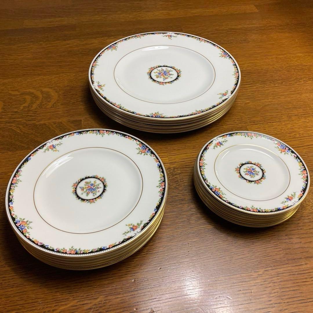 【新品】ウェッジウッド　オズボーン　食器セット　(小皿、中皿、大皿)各6枚