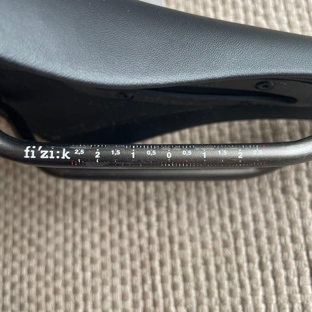 【使用感少なめ】fi'zi:k Antares R3　OPENサドル