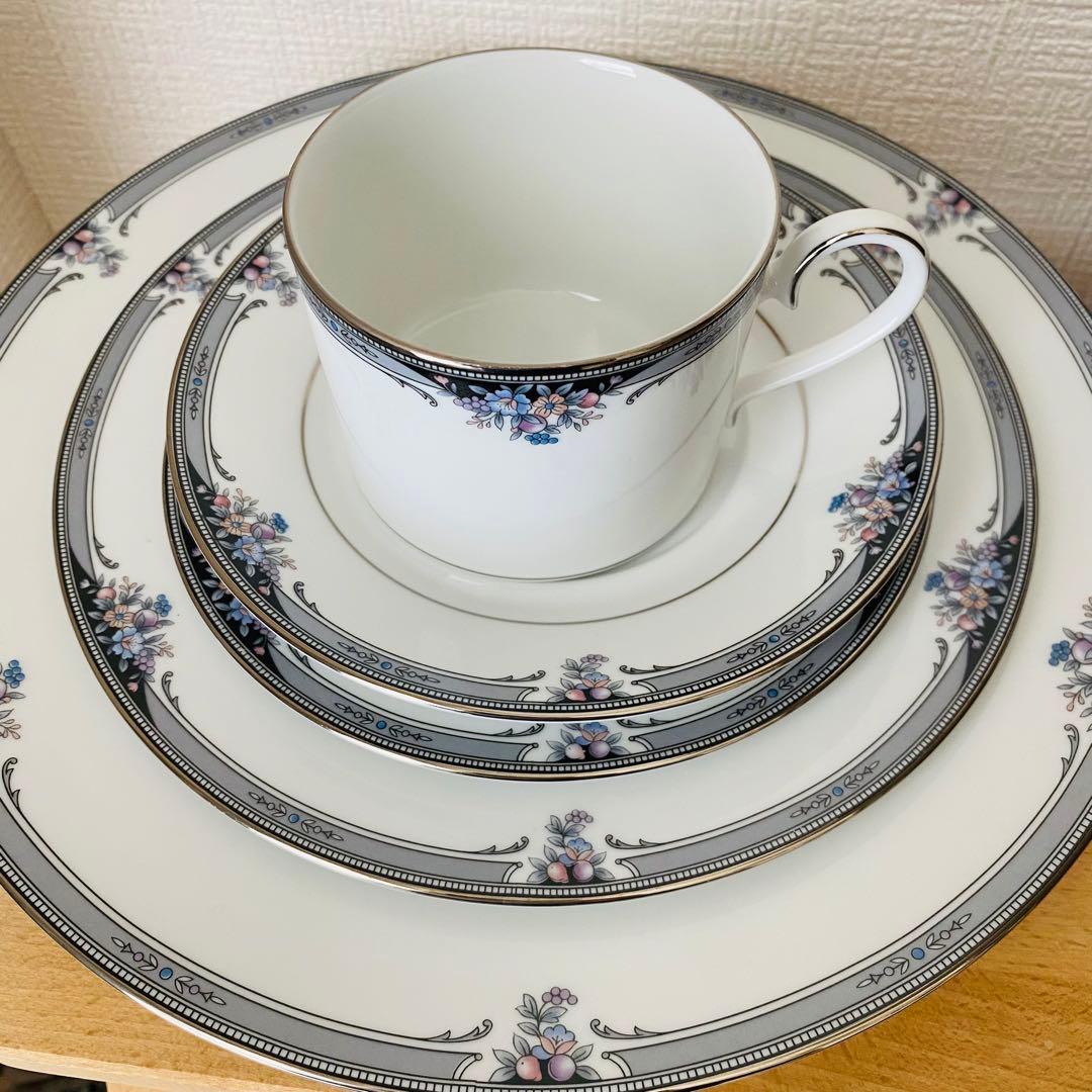 ⚫︎ノリタケ　ディナーセット　カップ　ボウル　プレート　5点セット　10上〜14下