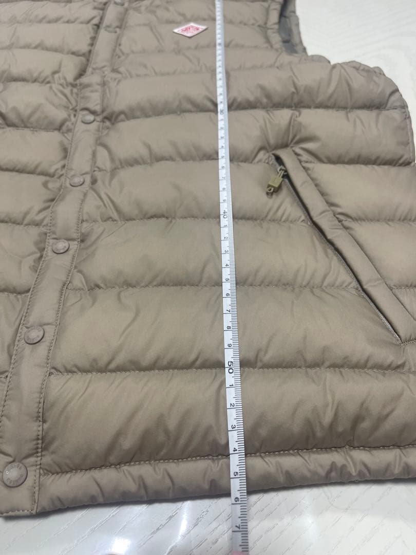 DANTON ベージュ ダウンベスト Mサイズ　一回しか