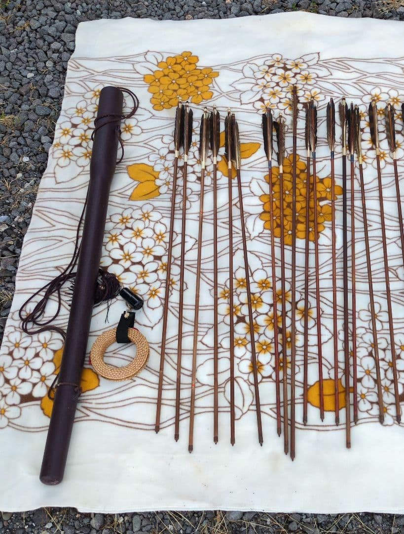 弓矢 矢筒 竹 矢羽 武具 アンティーク 昭和レトロ 弓道 スポーツ プロ