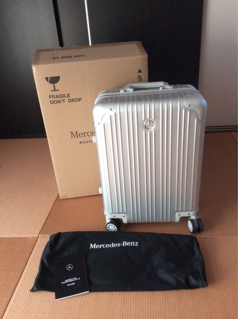 未使用品　メルセデスベンツ アルミスーツケース　32L 機内持込みOK 激レア品