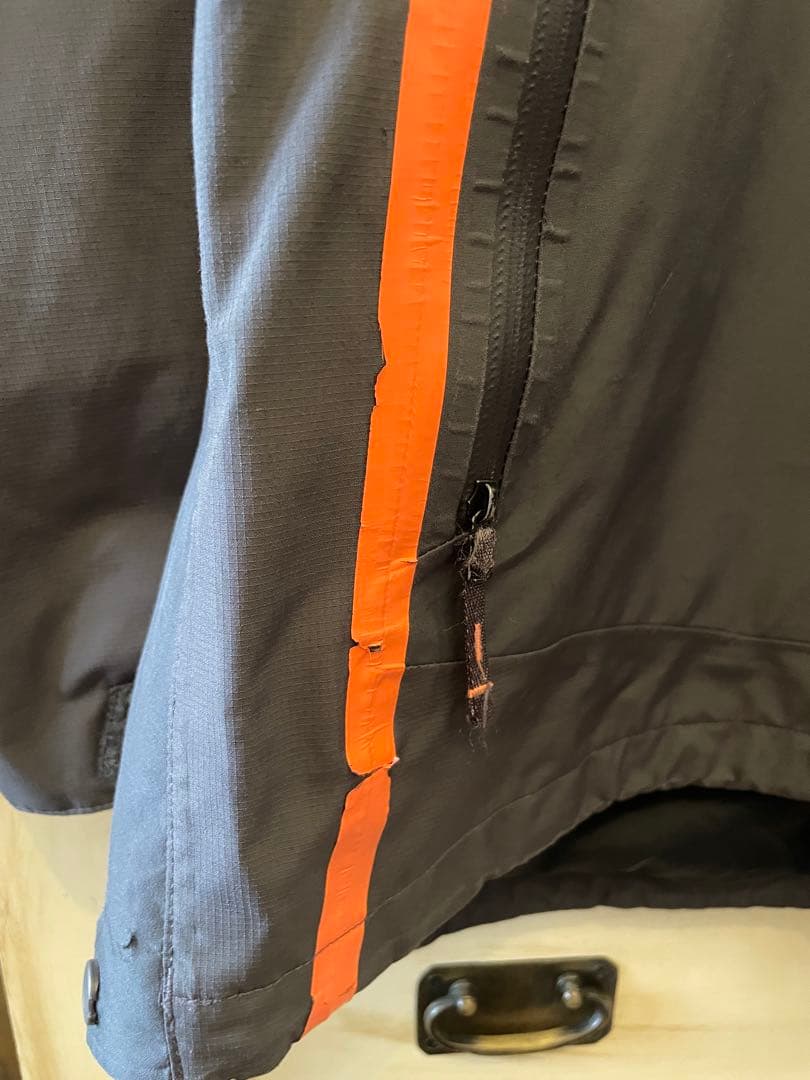 Burton GORE-TEXスノーボードウエア　クリーニング済　希少サイズXS