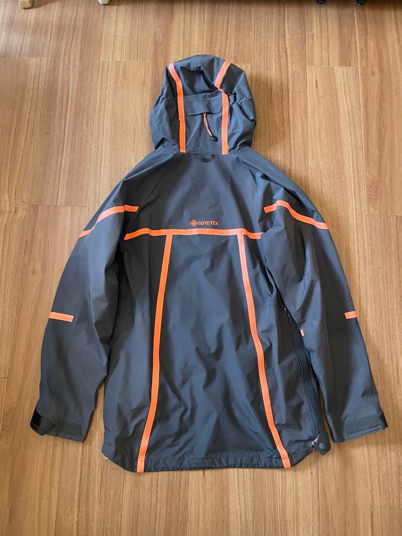 Burton GORE-TEXスノーボードウエア　クリーニング済　希少サイズXS