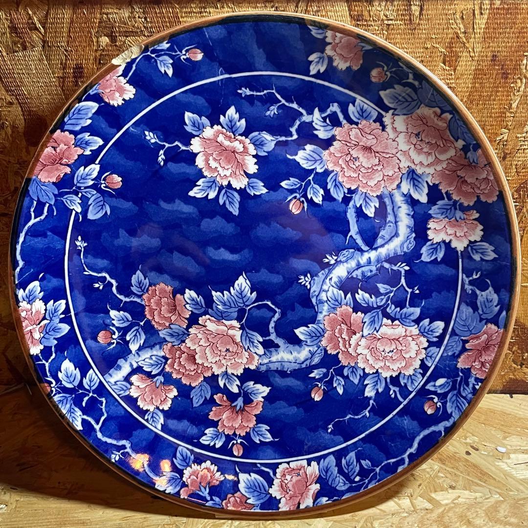 豪華 大皿 飾り皿瑠璃地 牡丹花図 大皿 約25cm濃紺地色絵 銘なし