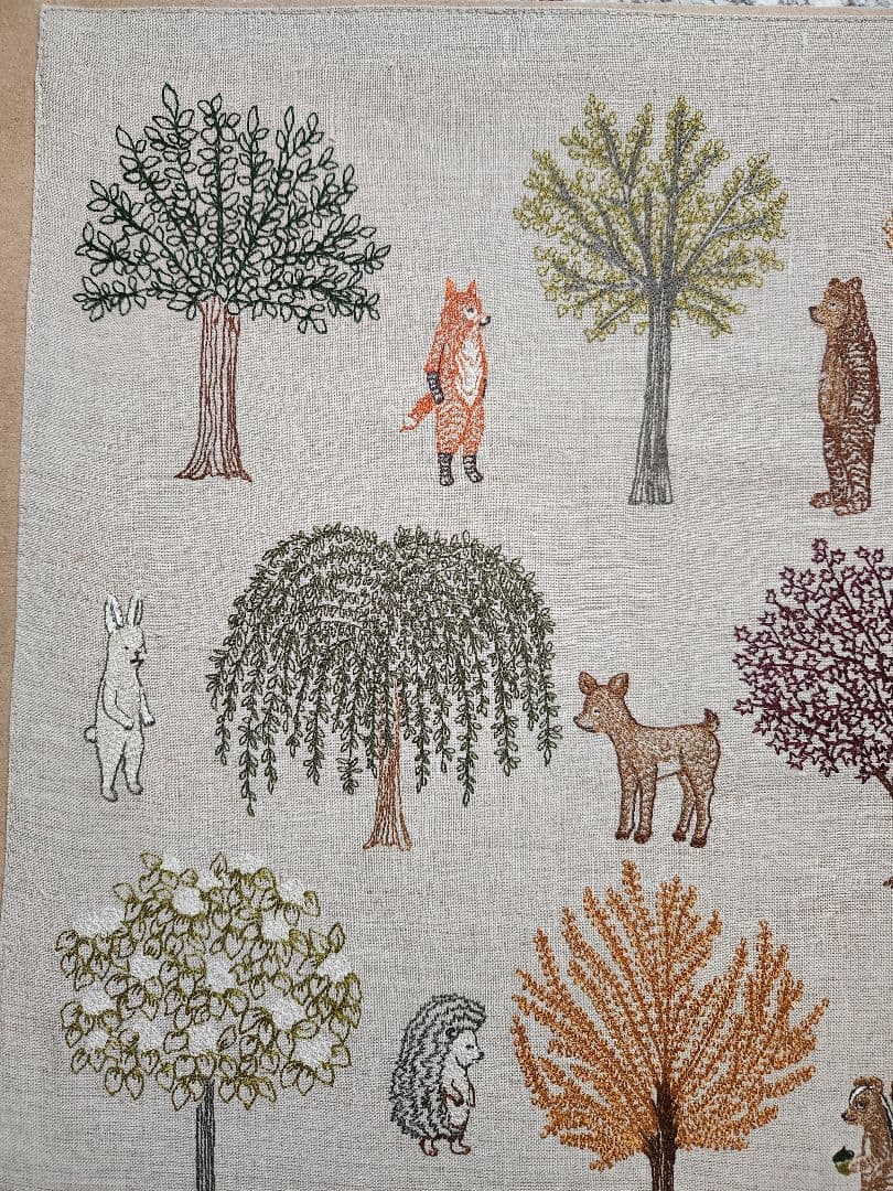 CORAL&TUSK ファブリックアート Fall Gathering