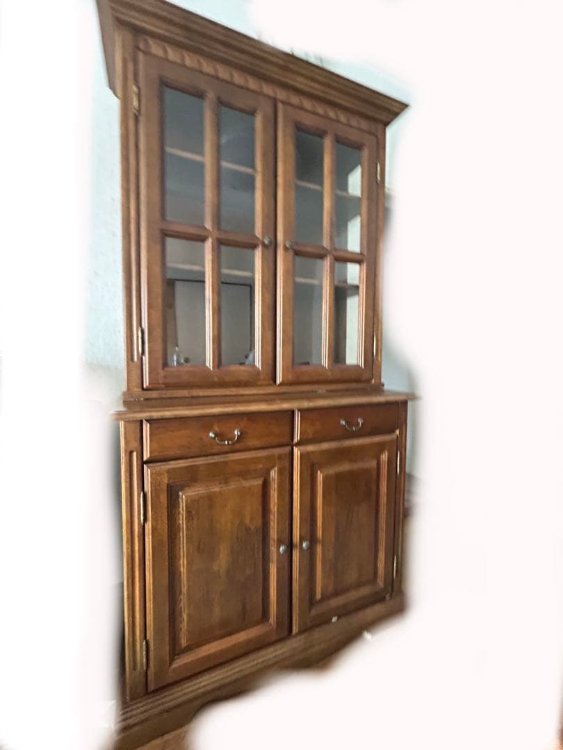 ガラス扉付きキャビネット上段　食器棚　アンティーク