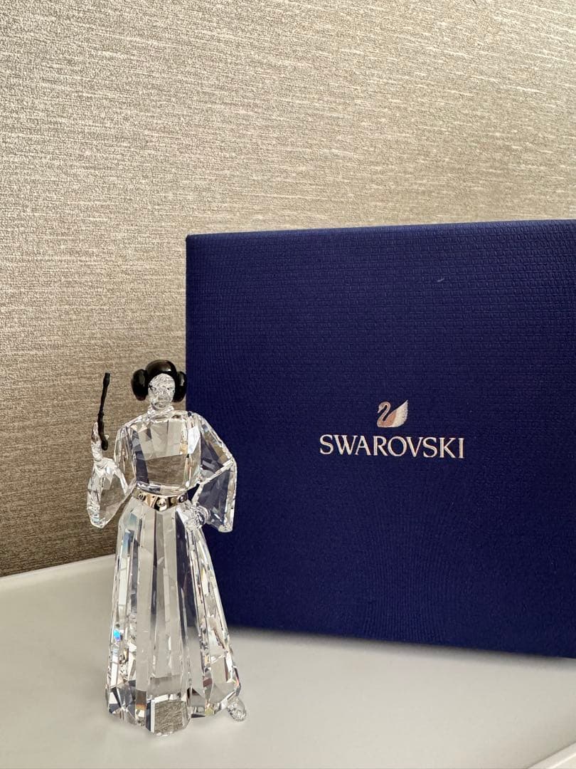 スワロフスキー　スターウォーズ　レイア姫