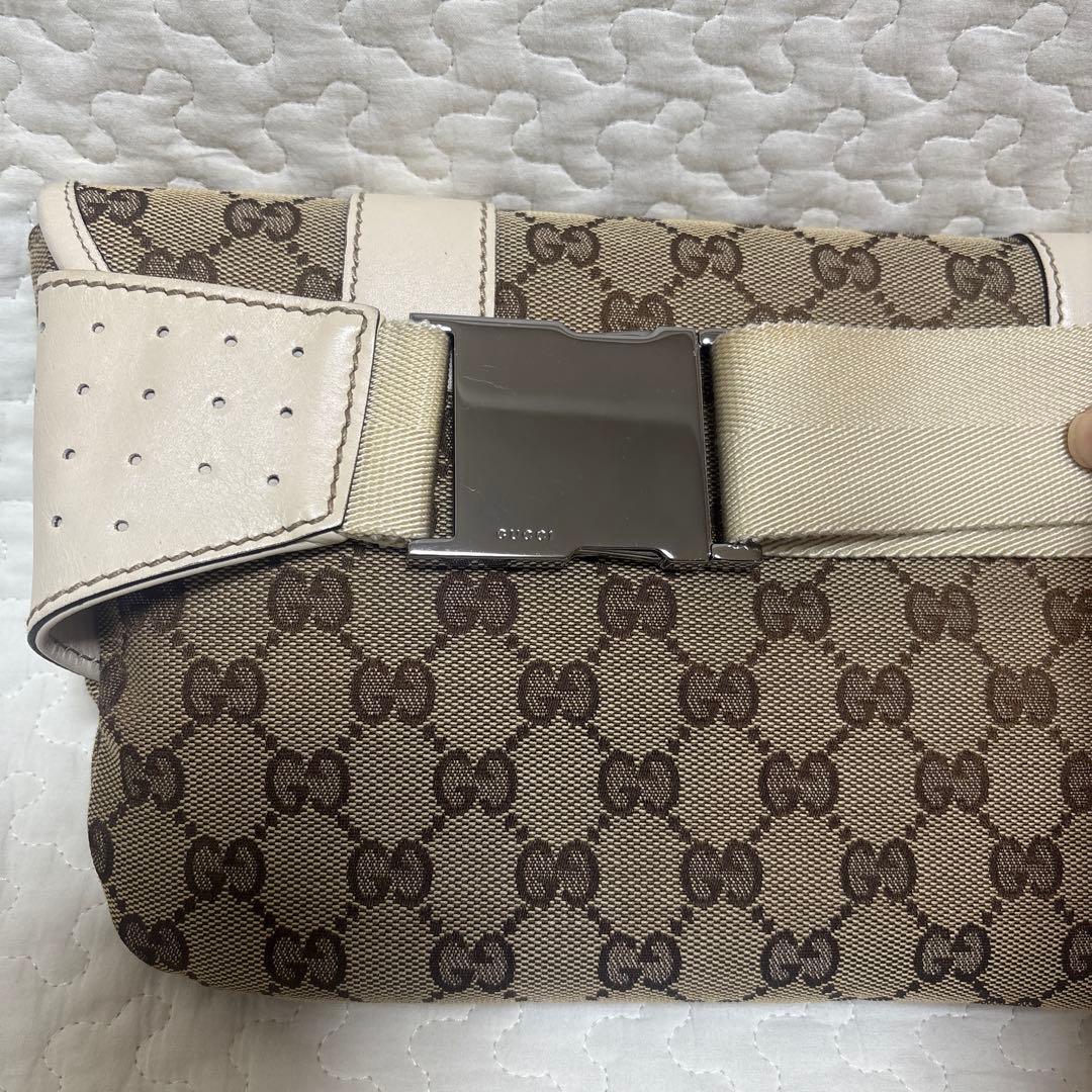 GUCCI GGパターン ボディバッグ・ウエストポーチ