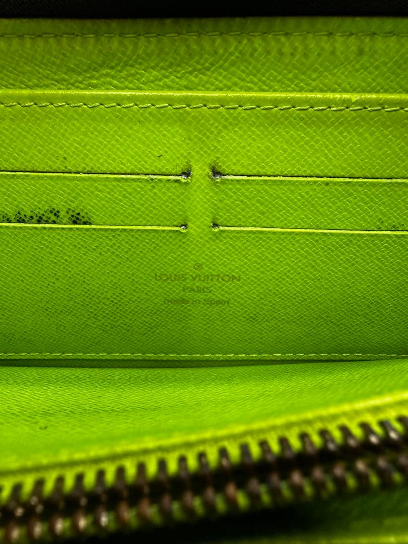 LOUIS VUITTONルイヴィトンパリ限定品長財布ケース