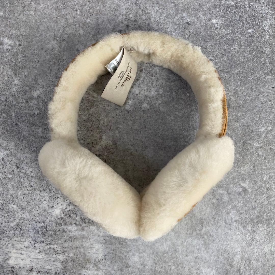 新品 UGG アグ シープスキン イヤーマフ ヘッドフォン イヤホン 有線