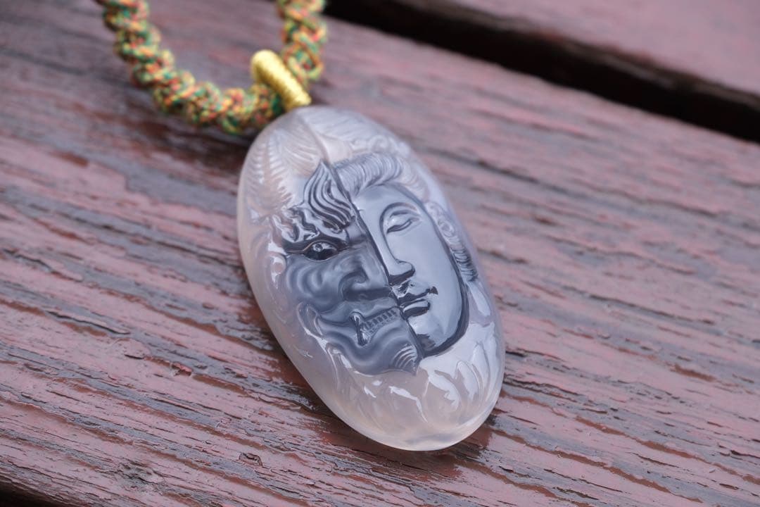 ゴビ石−1166 ゴビ瑪瑙　彫刻　『一念の間』