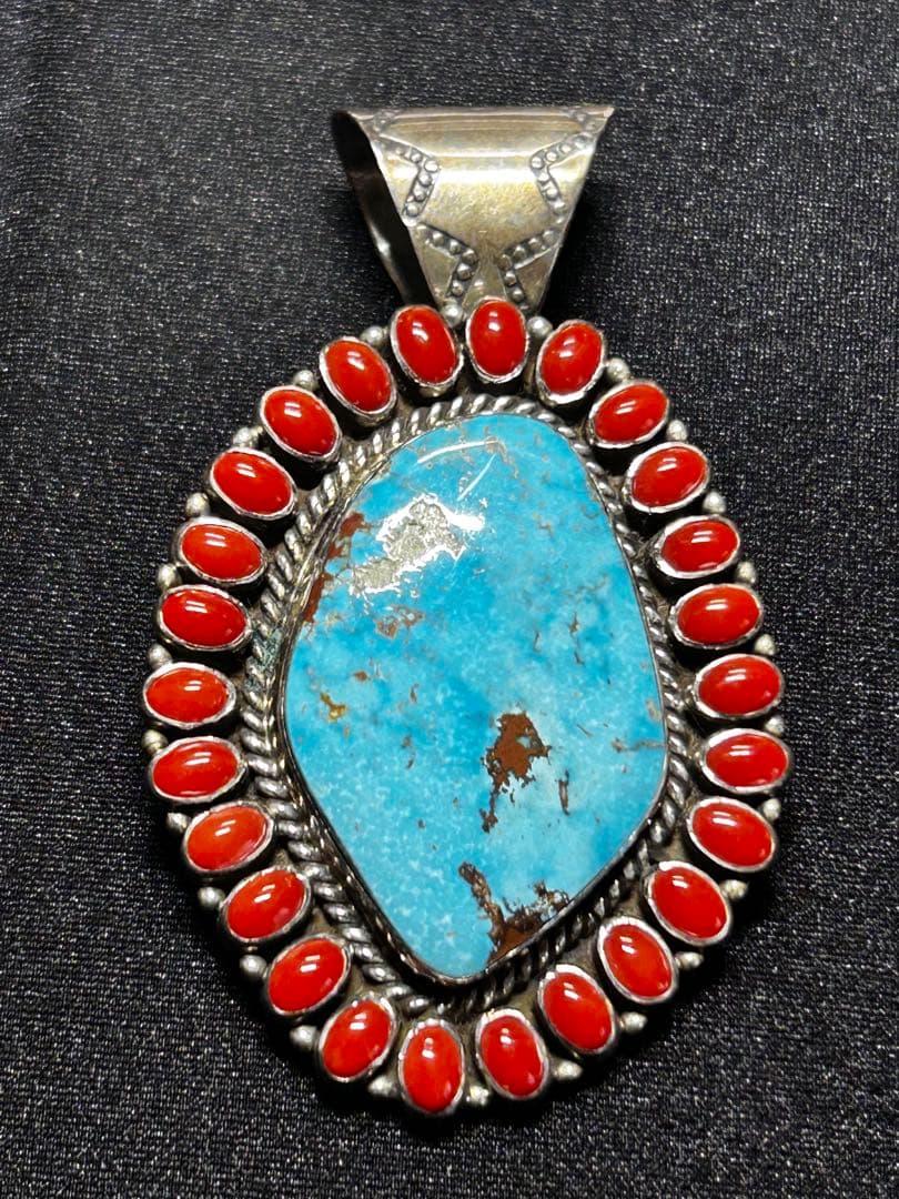 ナバホ　Navajo Tonya June Rafael ペンダントトップ