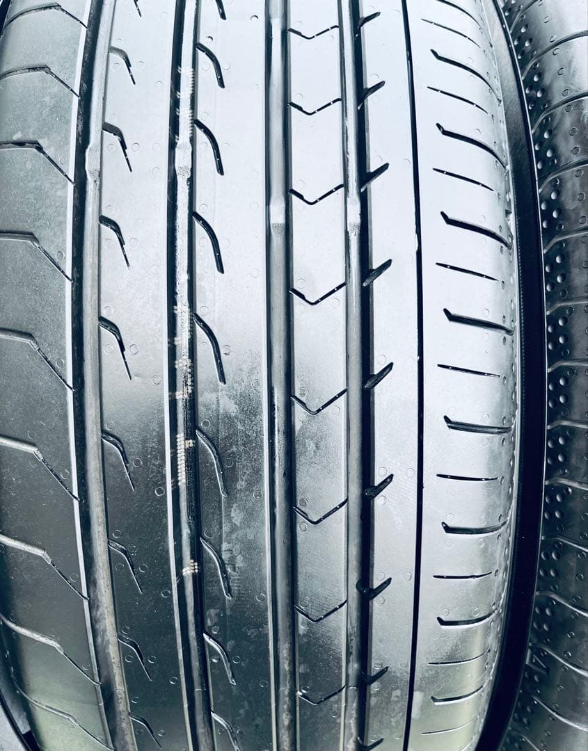 215/60 R17、YOKOHAMA BluEarth RV-03、2025年