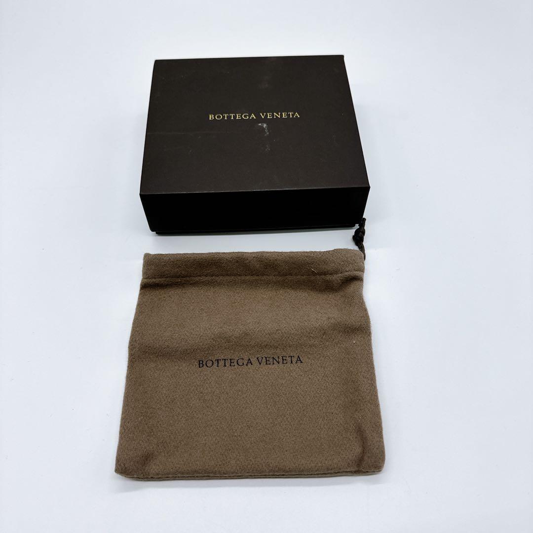 ボッテガヴェネタ イントレチャート グリーンケース P005893190