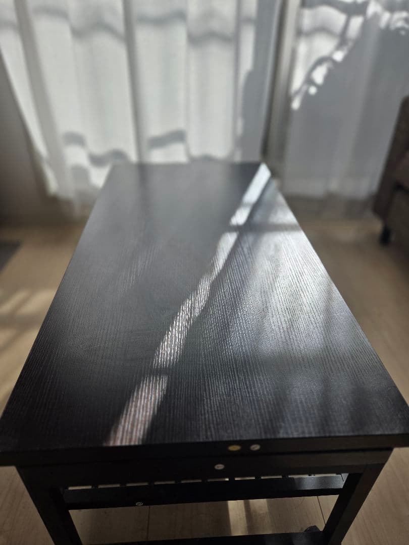 ダークブラウン木製ローテーブル