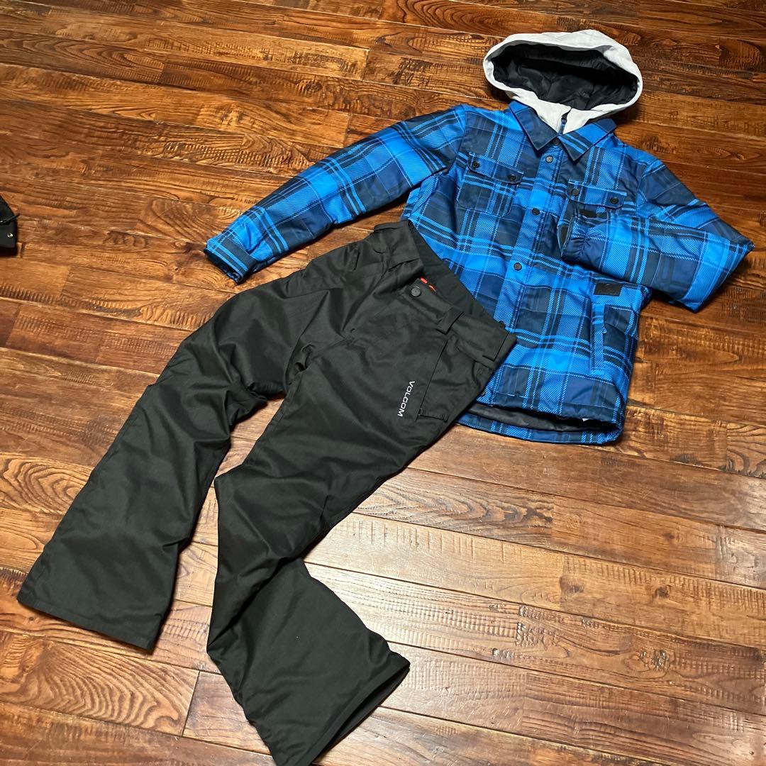 Volcom ヴォルコム　ボルコム　スノーボードウェア　スキーウェア
