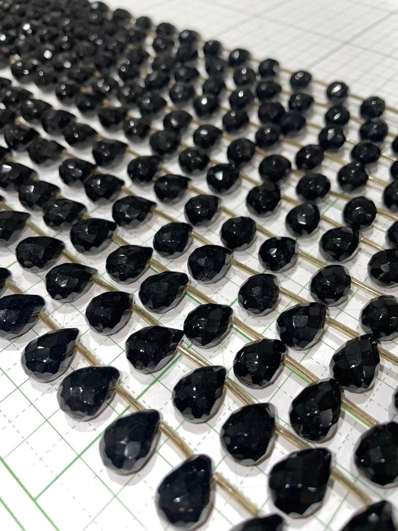 【大ロット】天然石 オニキス ドロップ（ペアシェイプ）18連セット 約650g