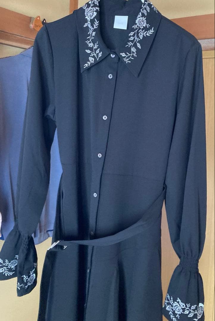 HARE アシメフリルシシュウワンピース