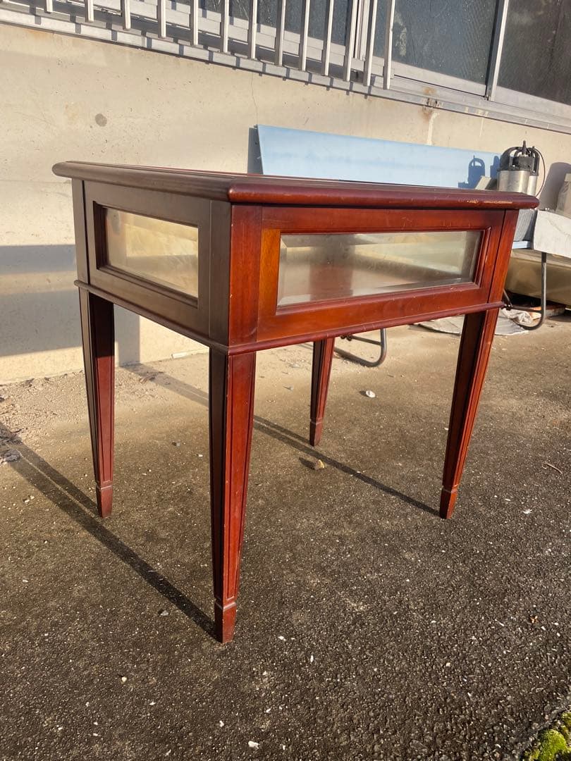 ガラス天板　ディスプレイショーケース 英国スタイル　店舗用