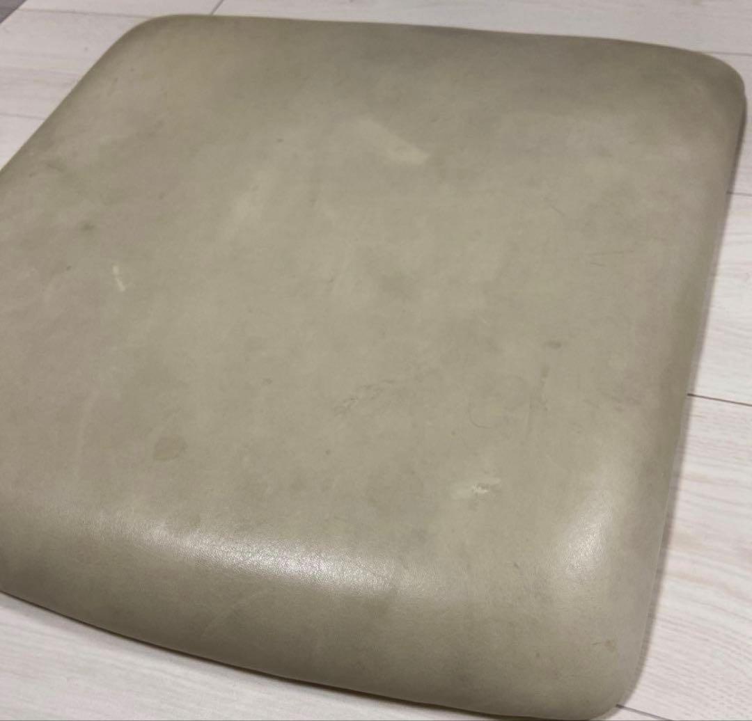 宮崎椅子製作所 革座　Pepe Arm Side