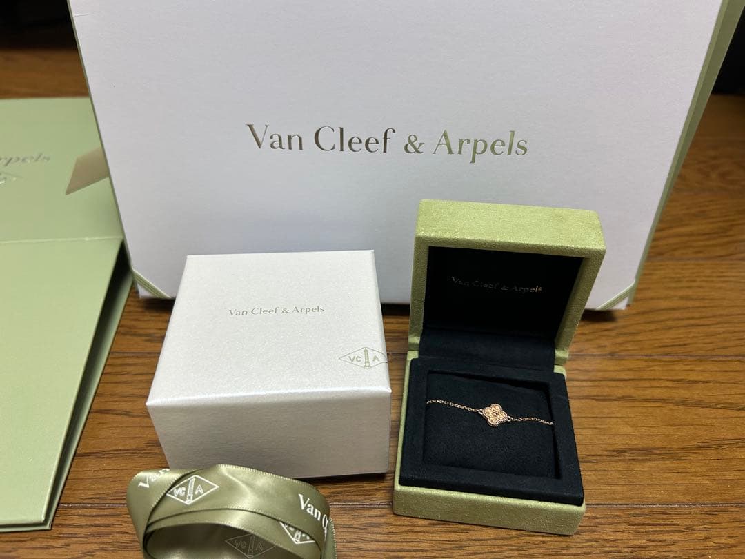 【花】Van Cleef & Arpelsブレスレット