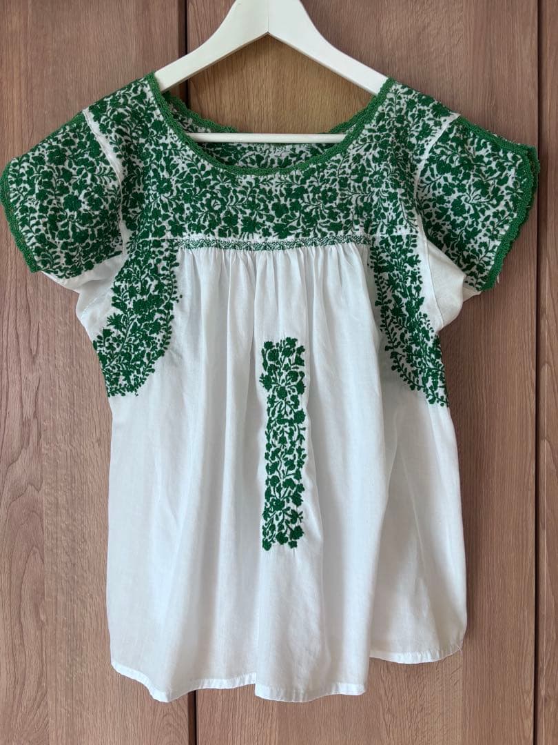 メキシコ刺繍ブラウス　白×グリーン